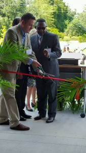 Deputy County Supervisor, Tim Callanan and County Councilman Caldwell Pinckney, Jr. cut the ribbon.